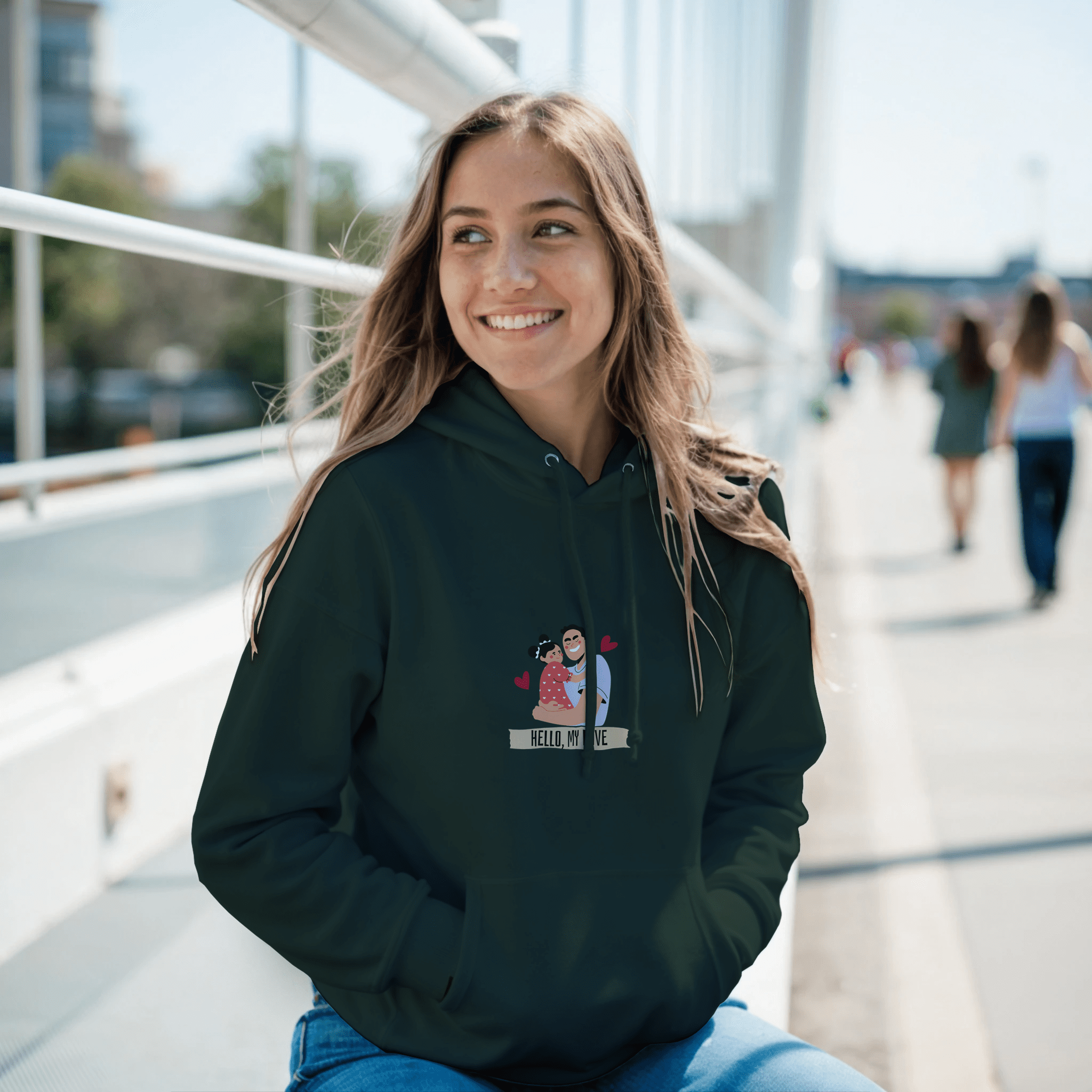 Sudadera mujer con diseño familiar | Gildan 18500 - Imagen 3