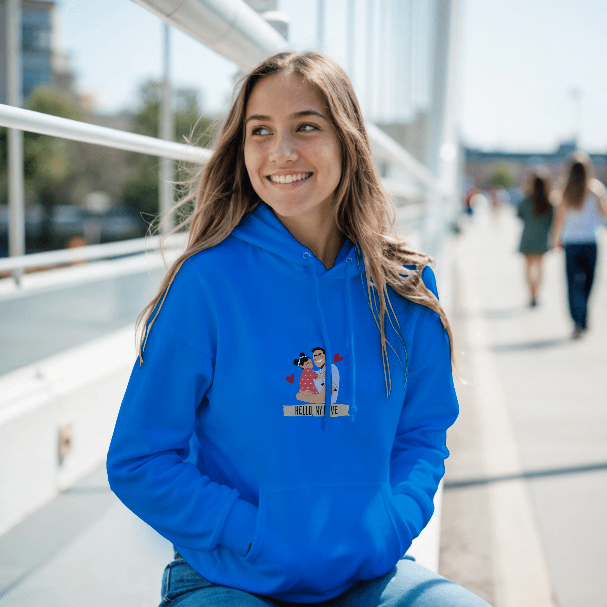 Sudadera mujer con diseño familiar | Gildan 18500 - Imagen 2